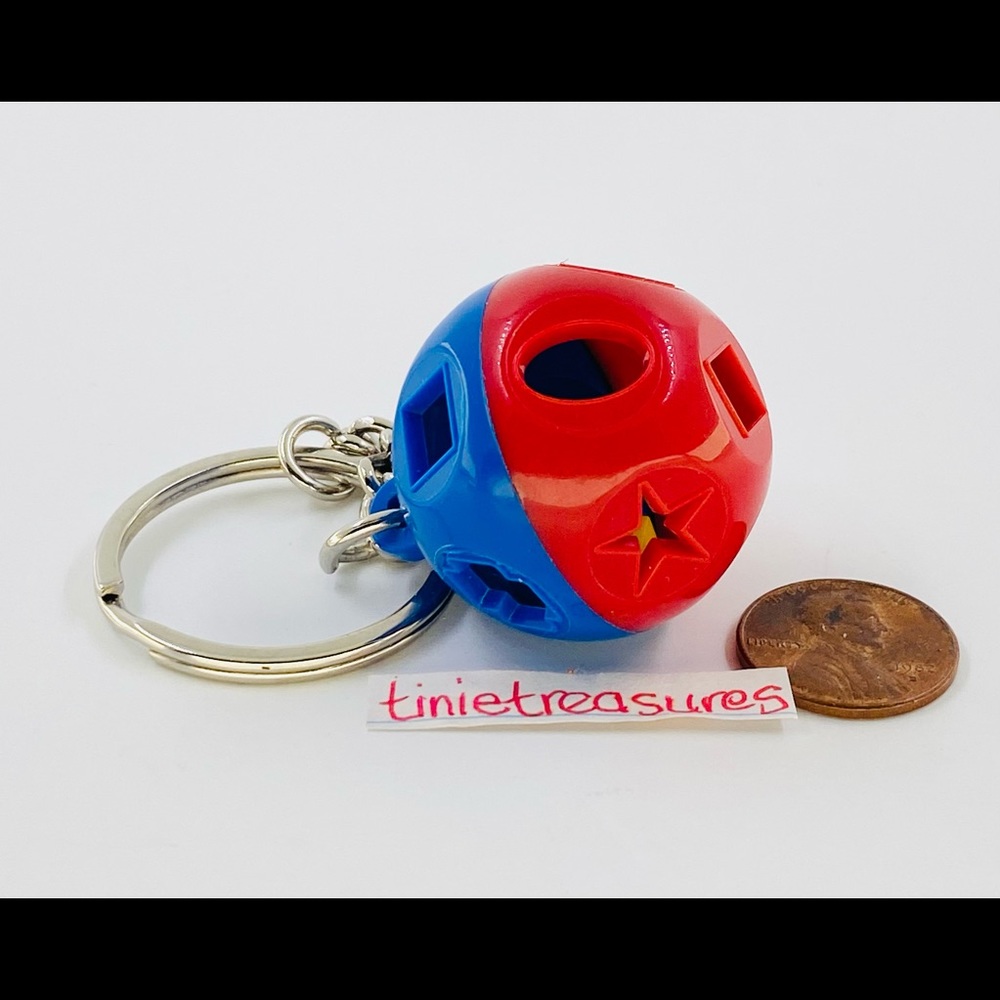 Tupperware mini shape o ball keychain new fun sized tinietreasures